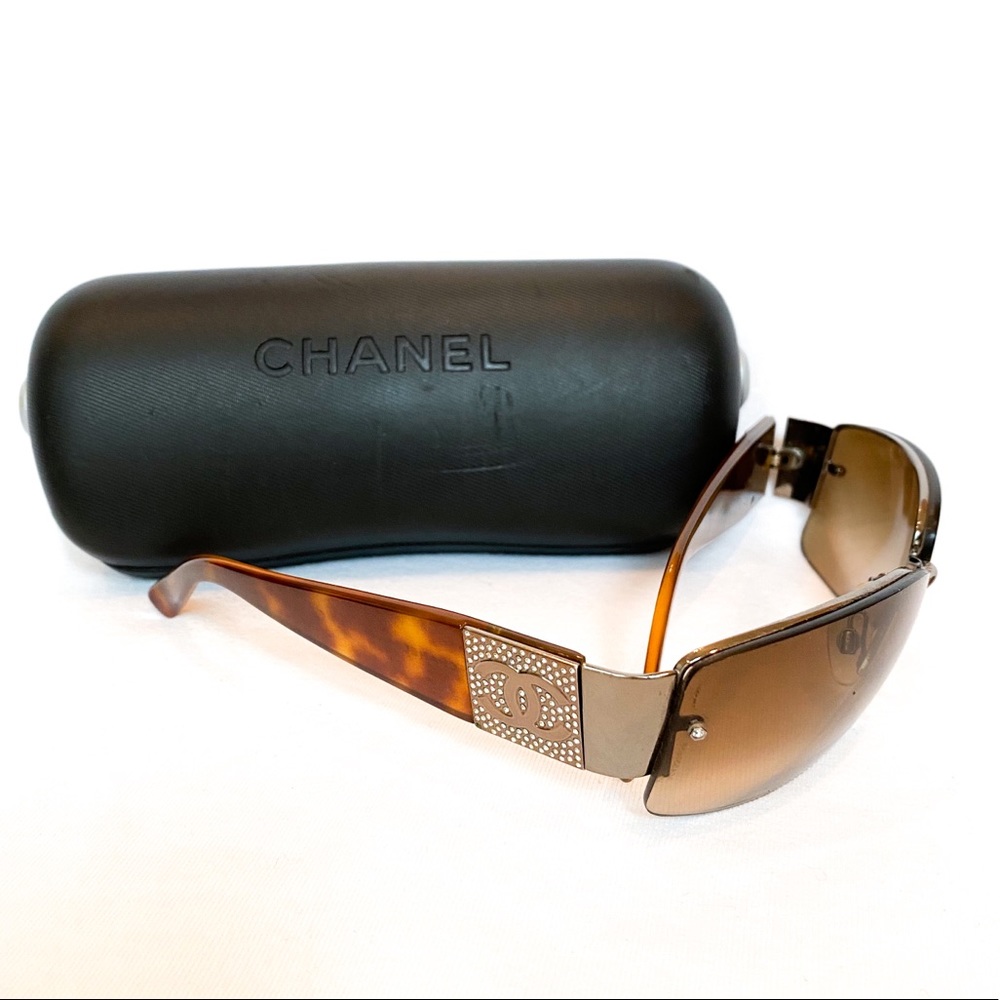 Authentic Chanel 4117b Sunglasses